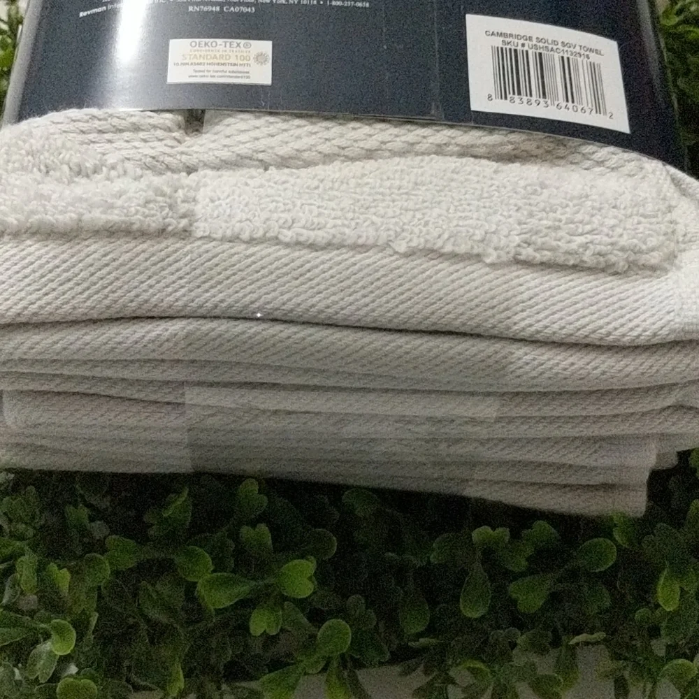 Tommy Bahama Set of 4 Washcloths